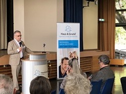Hollenbach Hollenbach